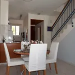 Villa Aurora Townhouse - Complimentary Airport Transport